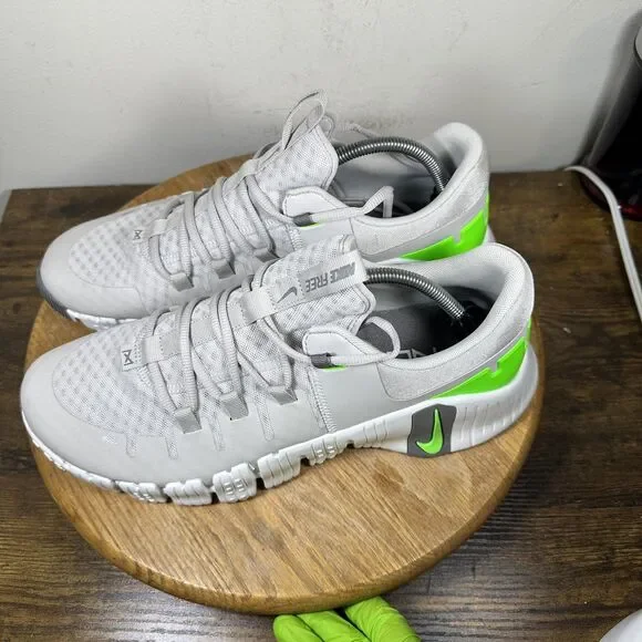 Nike Metcon Free Shoes Mens Size 12 Gray Volt Green DV3949-002 Training Sneakers